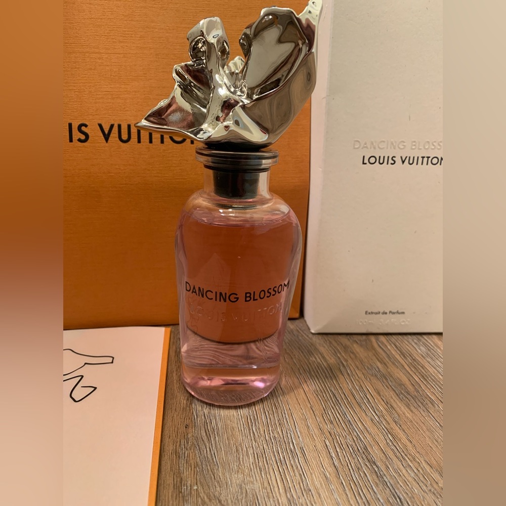 Louis Vuitton Dancing Blossom with box